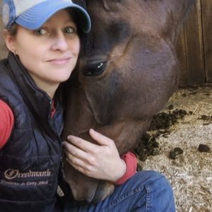 Meet your Posher, Cortney